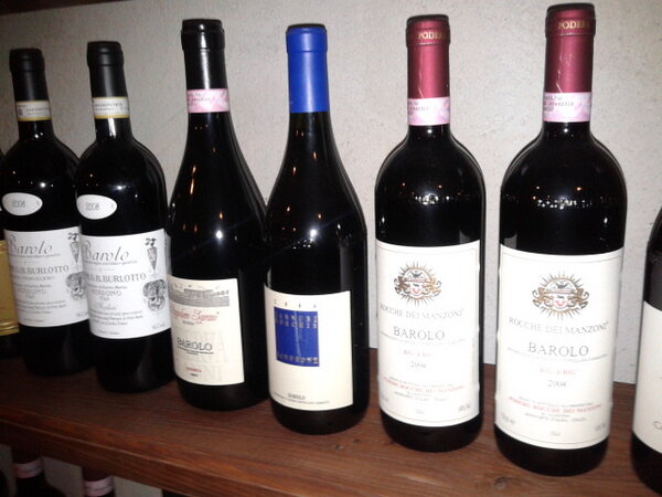 travisis77's tweet photo. @RForgia questa cantina sembra fatta per te #solobarolo http://t.co/QreyU79qdz