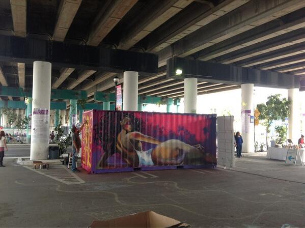 a4iTheYard's tweet photo. .@PurpleLineMia great mural by Diane Contreras #PurpleLine http://t.co/P1Jz7gjhaG