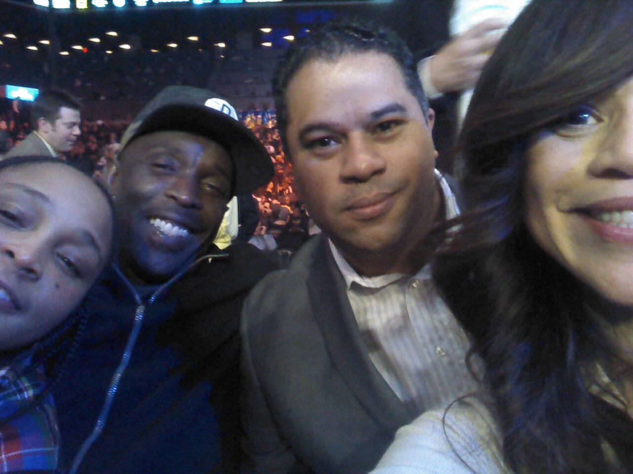 BE92fB3CAAAoXd7.jpg:large