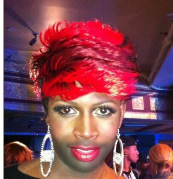 BritonSims's tweet photo. Listen doll if u gonna beat ur face please shave I tried to help u out with a mini touch up #funkydineva http://t.co/EvwOF27eHh