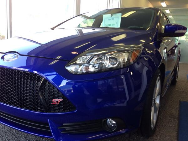 dolphinaphinity's tweet image. Not sure if want. #yes #wrongcolour #maybe