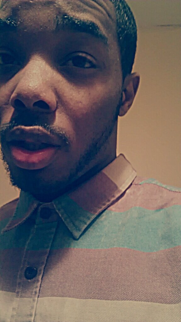 dswagg22's tweet photo. Chillin http://t.co/JmnltO4n91
