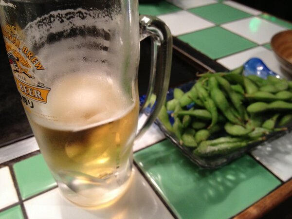 kyabakei's tweet photo. 生ビールと枝豆。
私にとってなくてはならない組み合わせ☆ http://t.co/cfU4oornw6