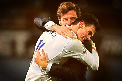 Morning. Anyone fancy a AVB hug? #COYS