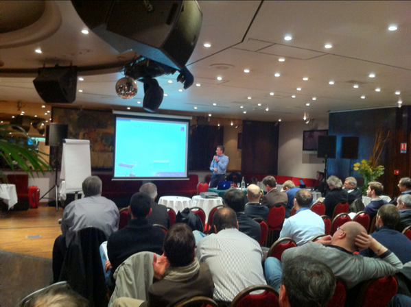 xPh1l1pp3's tweet image. @Pivot3Inc LIVE! Présentation de notre solution VDI #VMware #clubdesexperts à Paris.