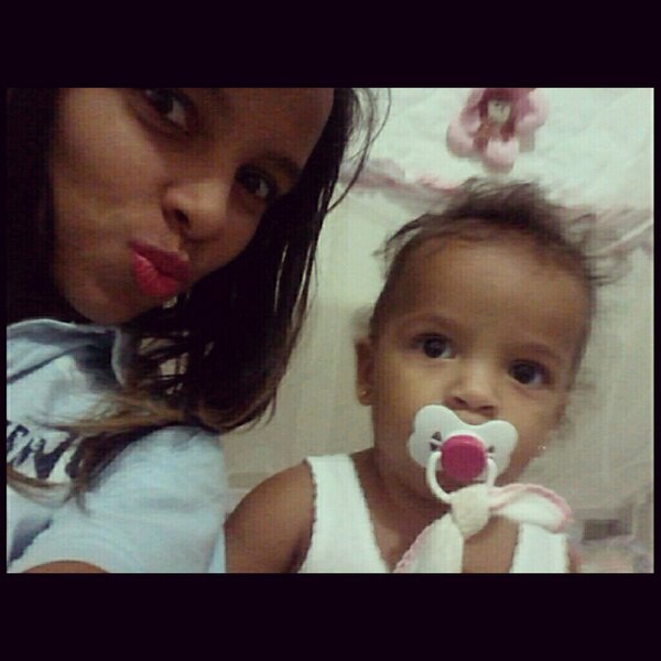 Myrraylla's tweet photo. Amoor da minhaa vida (: http://t.co/YCNN1SFYfh