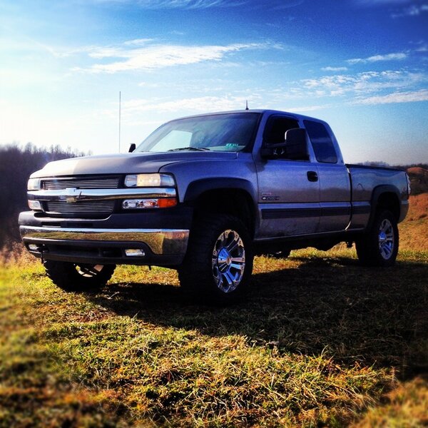 dirtymax_lb7's tweet photo. @KY_countryboy my 01 duramax http://t.co/6sHpMN8NcY