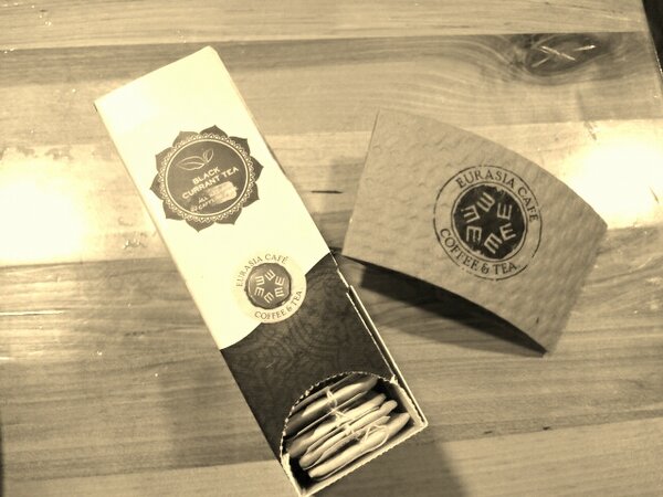 Brooklyn_Rager's tweet photo. I'm in love with this tea. I have a new obsession! #blackcurranttea @Eurasia_Cafe http://t.co/kRmGv0rWnn