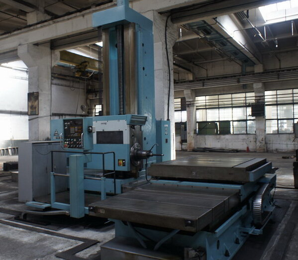 HBM TOS WHN 13.4 in very good condition , not used, many tools and accesories