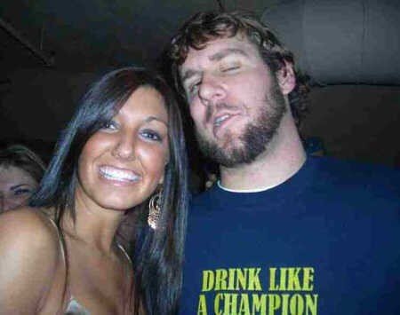 SteelersBoobs's tweet photo. “@Steelersdepot: Ben Roethlisberger renegotiating contract http://t.co/sNNyXrTCrF"bet some Steelers boobs would help http://t.co/xfnzBIrFZE