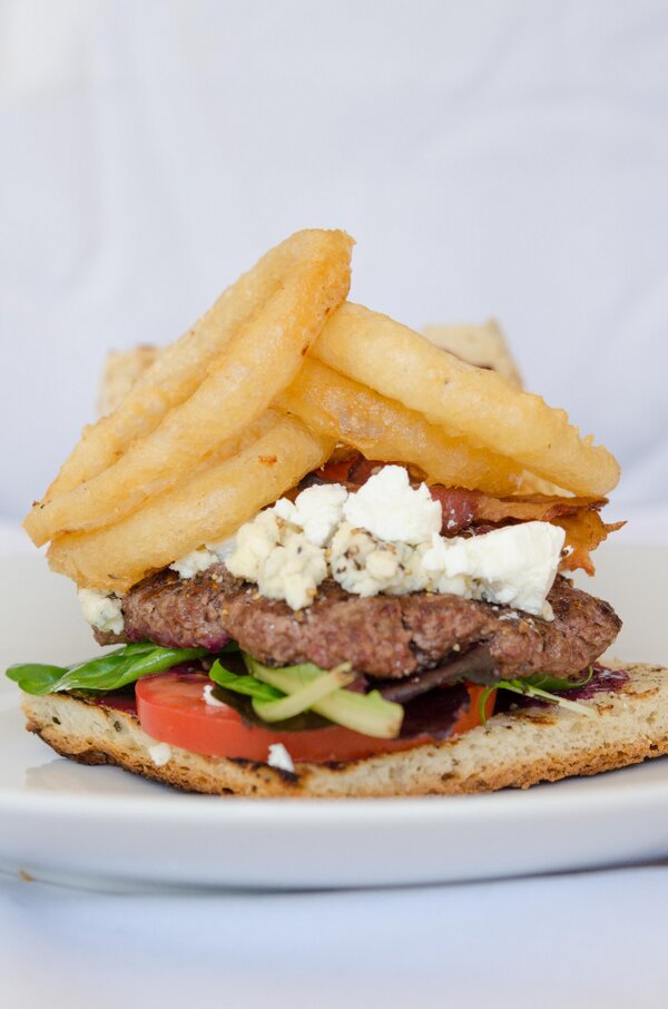 PimientaBB's tweet photo. A quien no se le antoja esta hamburguesa de @PimientaBB  Vengan a conocernos! No esperen mucho ;) http://t.co/cxMmcfmiHF
