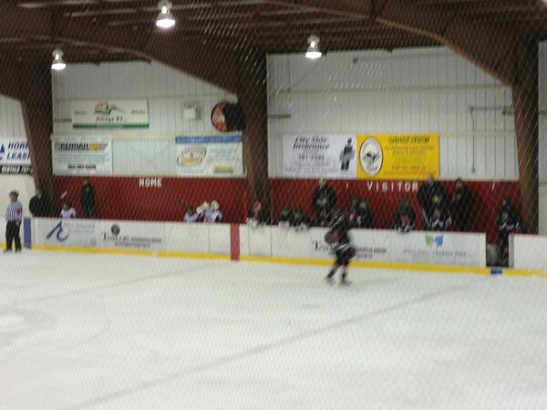 boomer_tv's tweet photo. Bench is lookin a tad empty http://t.co/ax5kD9wbYU