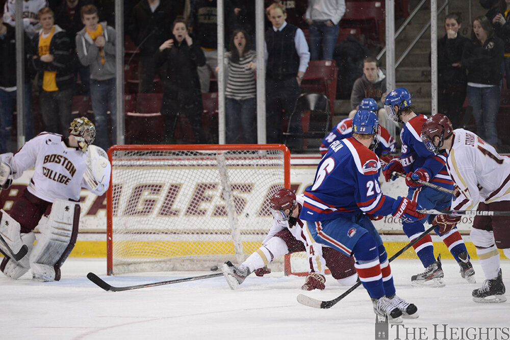 BEE99pACcAAxitH.jpg:large