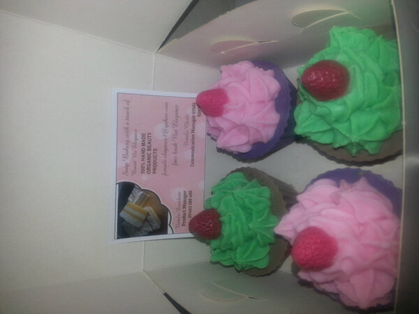 NuOrganic's tweet photo. @MarshaAmbrosius 
Wicked concert on Monday i should of brought my Cupcake soap gift for you koolaid scent &amp; Mango :( http://t.co/oiZ3awljwH