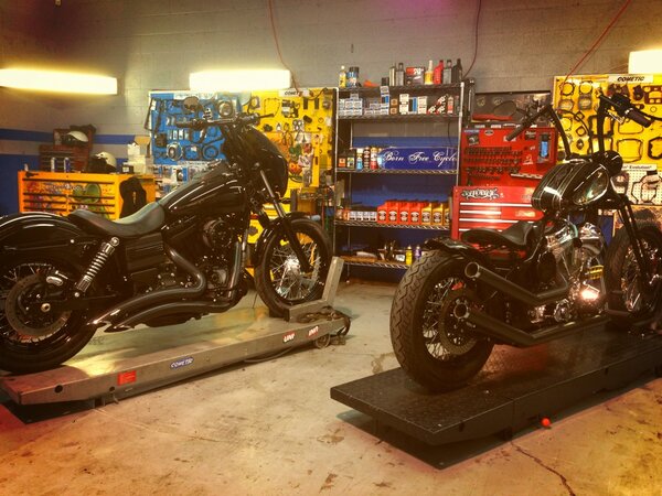 Me &amp; #KimboCoates shooting some footage for Sturgis representing the <a href="/bootcampaign/">Boot Campaign</a> at <a href="/bornfreecycles/">BornFreeCycles</a> w/my bikes.