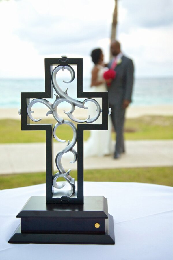 Kiss_List's tweet photo. @destweddingmag @JustMarryInc here is another great idea for a unity ceremony. It's called the Unity Cross http://t.co/LTO25IAVvW
