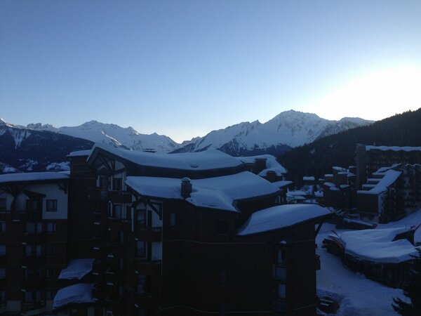 MattWe5ton's tweet photo. Not a bad view in the morning... @LydsBates http://t.co/49juK816iv