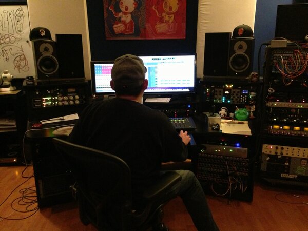 TGHMusic's tweet photo. Processing. This album will sound amazing. The irony is that most people will listen to it at 128 Kbps with ear buds http://t.co/EmPxYIX4Wz