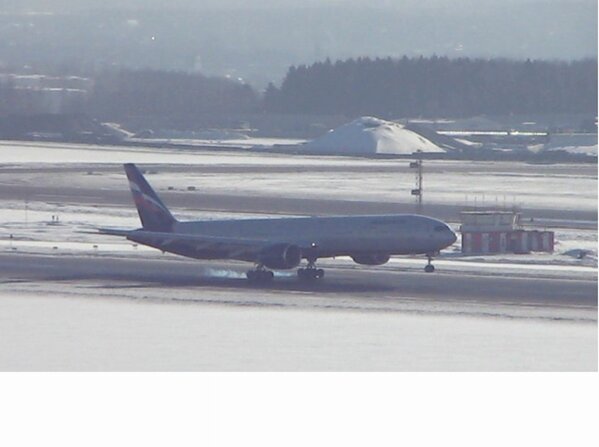 26.02 в 11.55 новый Б777 " Багратион" произвел посадку в Шрм и сейчас уже летит из Бангкока! Красавец!