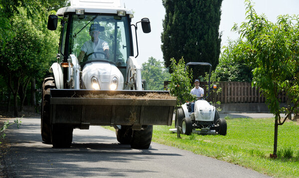 Atlettex's tweet image. Размер имеет значение!!! Подберем мини-трактор под Ваши потребности.
