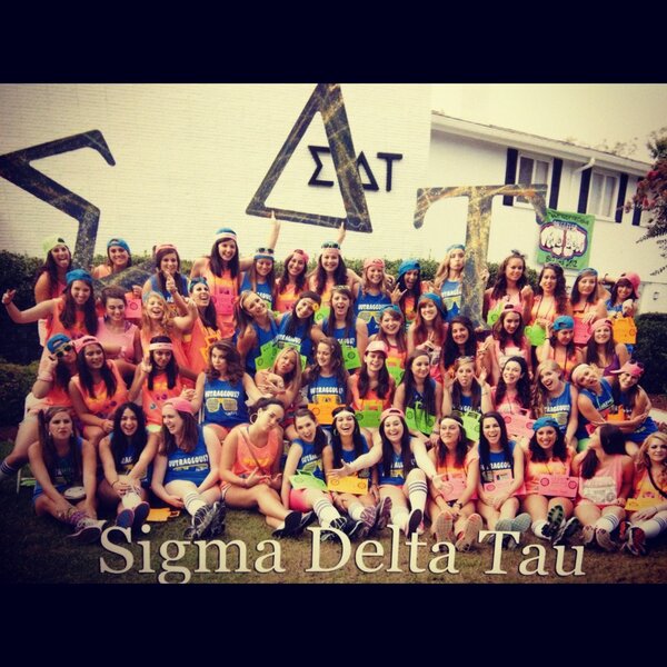 jamiegott's tweet image. What makes my life in Athens unique are the people I spend everyday with. #TEDxUGA #activelocal