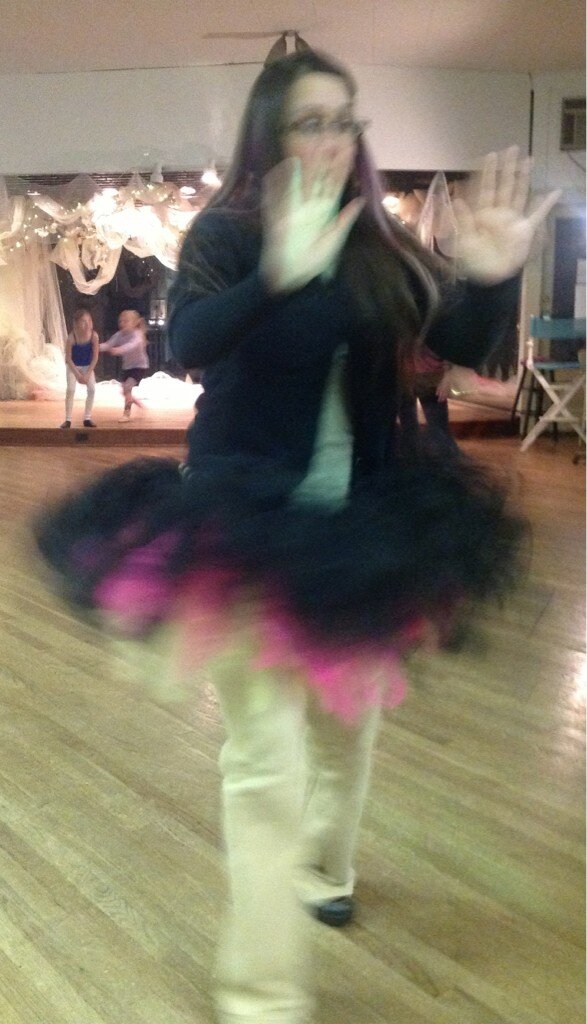 KGSDDailyLove's tweet photo. Dance Mom! #justgottaloveher! http://t.co/xC38Hp9hRL