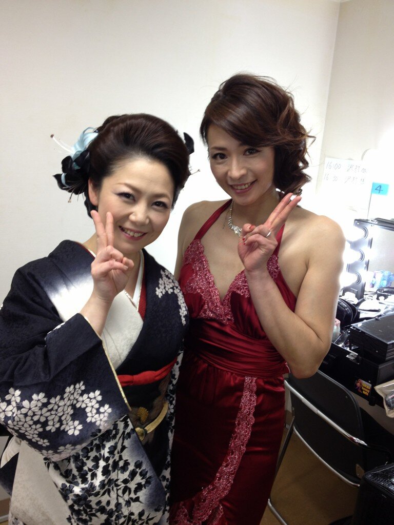 矢部寿恵　熟女 たくさんの労いの言葉、ありがとうございます！皆さん本当にお優しい ヽ(；▽；)ノ昨日の沢村、同じ熟女賞ノミネートの矢部寿恵さんと♪(  ´▽｀) そしてこのお方、めっちゃおもろいんです！！控室で常に爆笑しっぱなしでした(￣▽￣) http://t.co ...