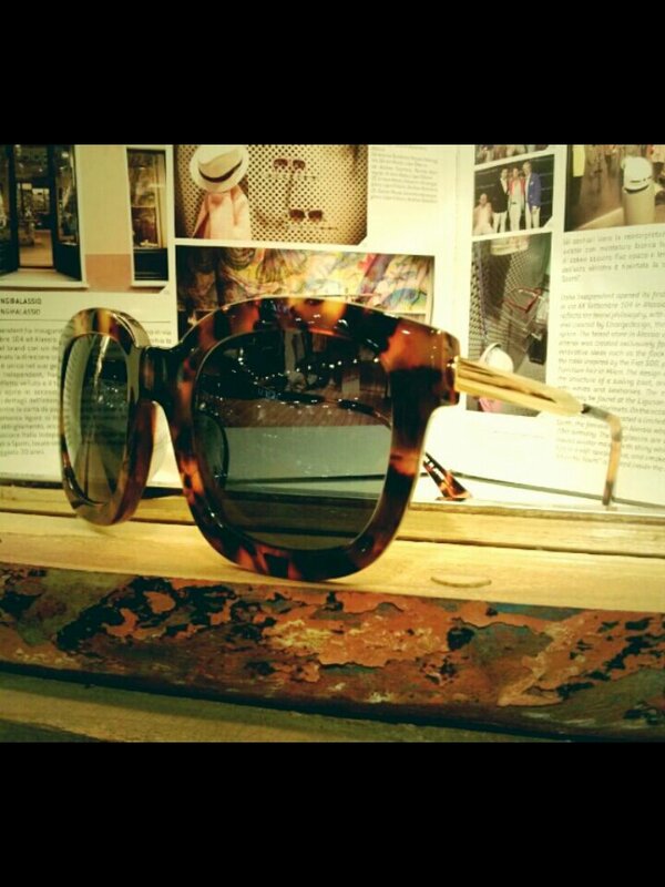 eyebobos's tweet image. (썬그라스추천)
나네뜨뉴욕 2013년 new모델~
bobos에 입고되었습니다..