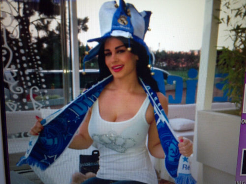JawanaQueen's tweet photo. الملكة جوانا كريم تشجع ريال مدريد - #Queen #Jwana #Karim http://t.co/5lHQdClOSA
