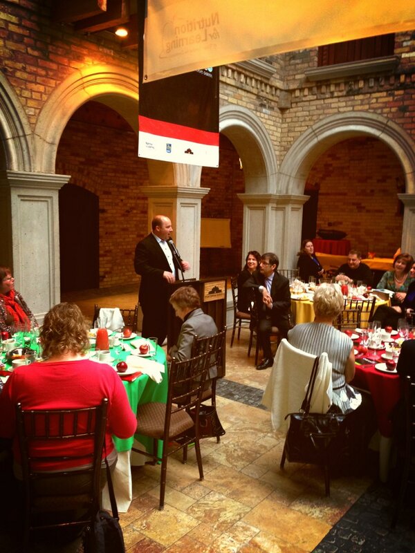 BreakfastofCHMP's tweet photo. Steve Spott @OHLRangers #speeches #breakfastofchampions @RBCPlayHockey http://t.co/sVaqlaMSVv