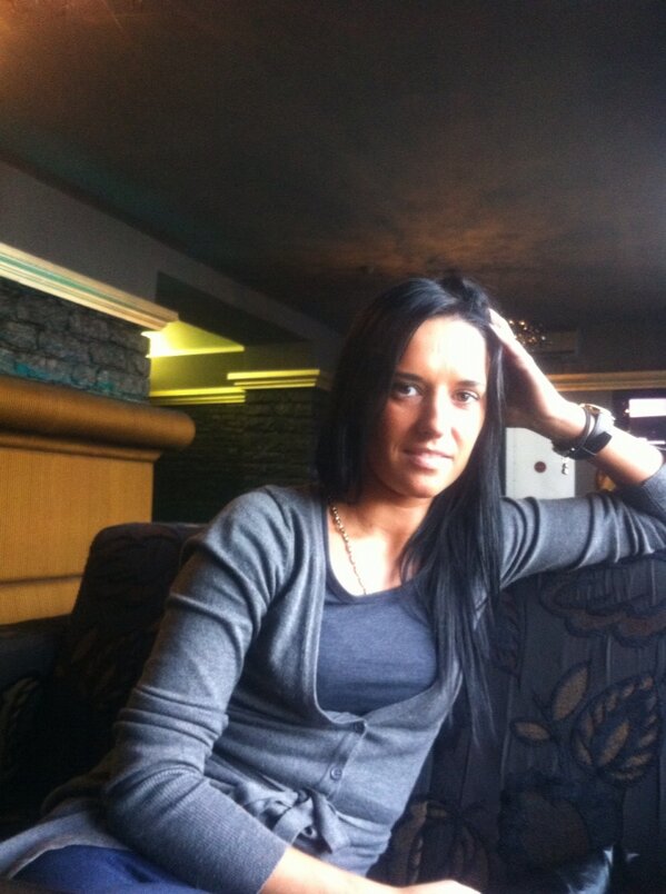 AnnaGucci1986's tweet photo. Black Taverna http://t.co/qfh6k0v7QH