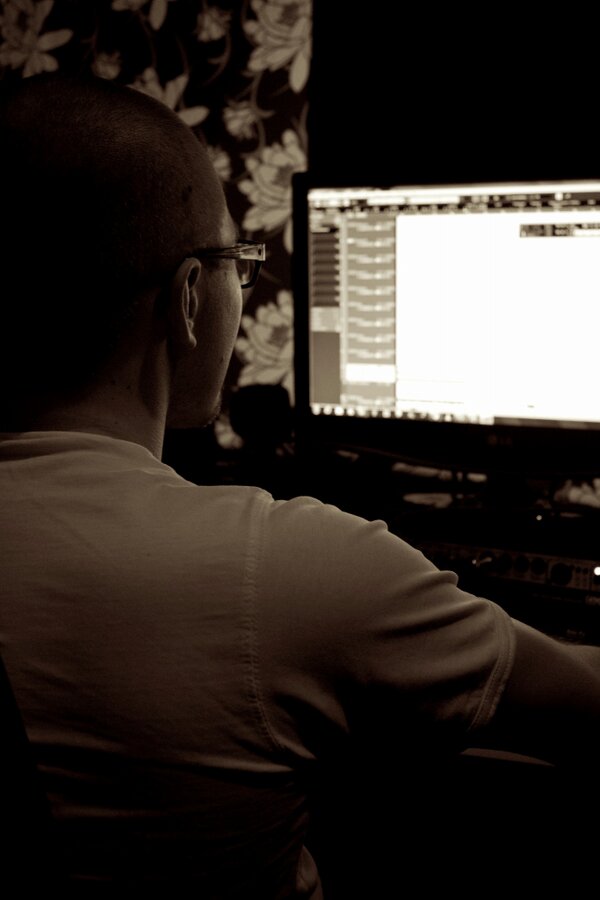 NeverloreBand's tweet image. Bass sounds great thanks to this guy right here! @IsacDanielsson .
Part of the family and an awesome musician.