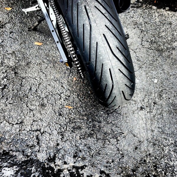 TheRealBenYoung's tweet image. In all you do, make sure you use good rubber! LoL #michelin #pilotpower3 #190