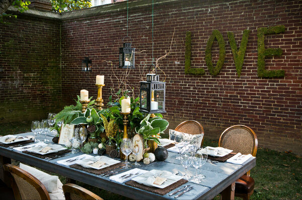 ps_LLC's tweet photo. Wedding Wednesday: Perfect Settings customized "love" table setting #WW http://t.co/7YJI7GRNVL