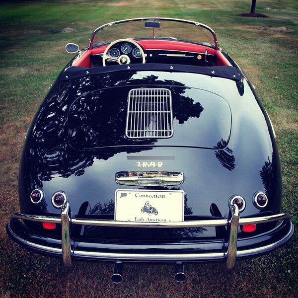FamousGrouseLeb's tweet photo. Check out this beautiful antique car. Well can you guess what car this is? Hint: Well it sure is #Famous :) http://t.co/Nfl89mEKoh