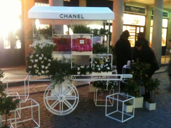 Visit Chanel's stall in Covent Garden from the 8-10 March to discover flowers and fragrances #Mother'sDay