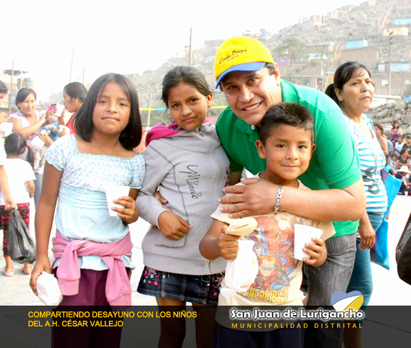 munisjl's tweet photo. COMPARTIENDO DESAYUNO CON LOS NIÑOS DEL A.A.H.H. CÉSAR VALLEJO http://t.co/9IWaxPSpE5