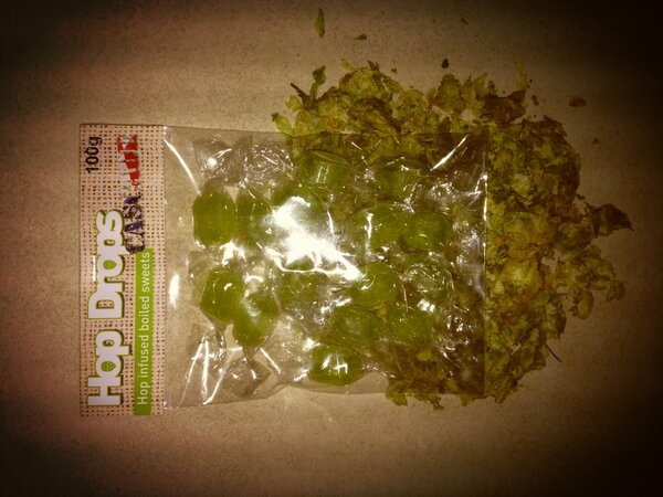 HopDrops's tweet image. First proper batch of #hopdrops on there way out to first customers and sample requests!  Cascade aroma, enjoy