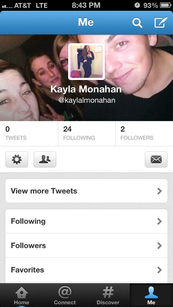 Kayla_Monahan's tweet photo. Go folllow my new twitttter ✌✌✌ http://t.co/Vv4m2MskvW