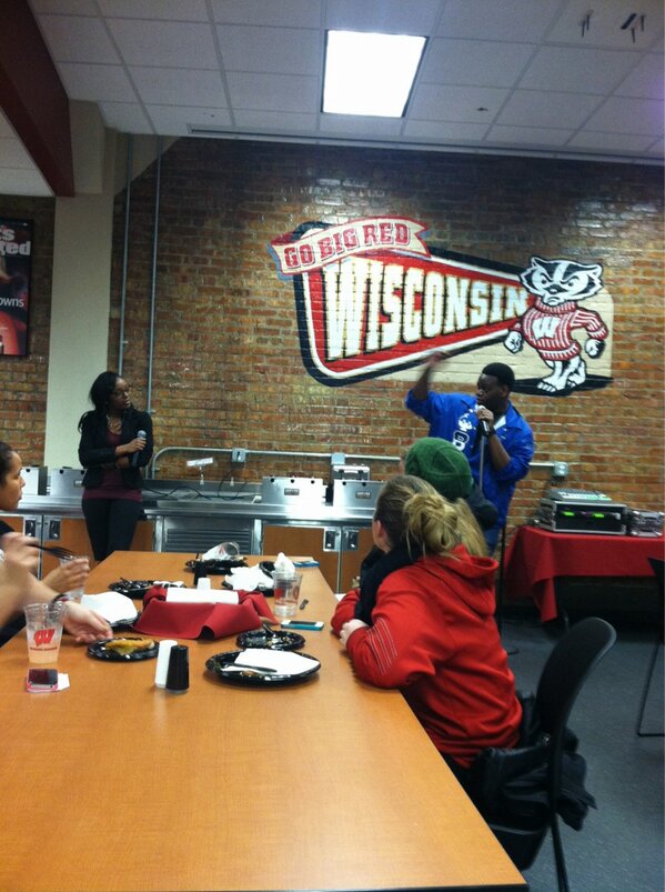 UwSaeso's tweet photo. Waaaah!! So excited!!
Dom and Shameaca killin it on the mic! http://t.co/WvC730NqL1