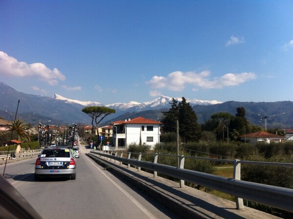 The view heading to monte Pitoro