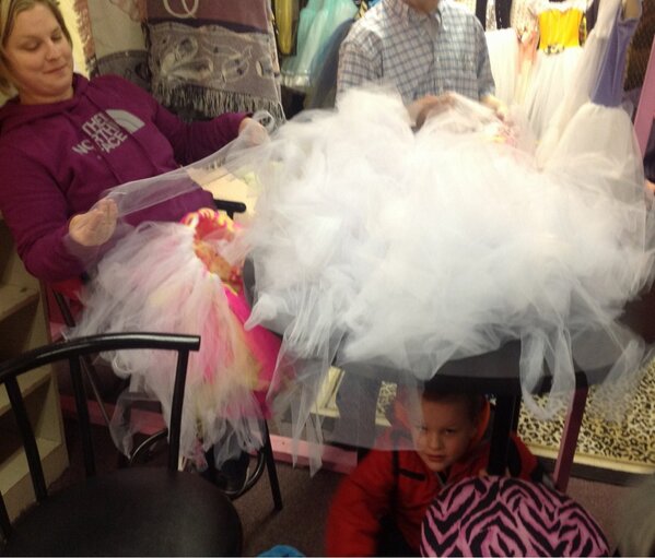 KGSDDailyLove's tweet photo. Tu Tus in the making! @ KGSD #brothershide #lovemydancemoms http://t.co/pdyl29NtNi