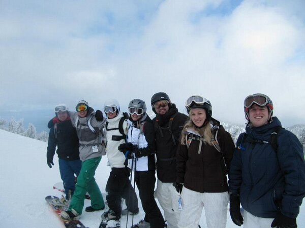 TheNorthFaceIt's tweet photo. Group Shot in #SouthLakeTahoe!! http://t.co/9pv2m3pm3L