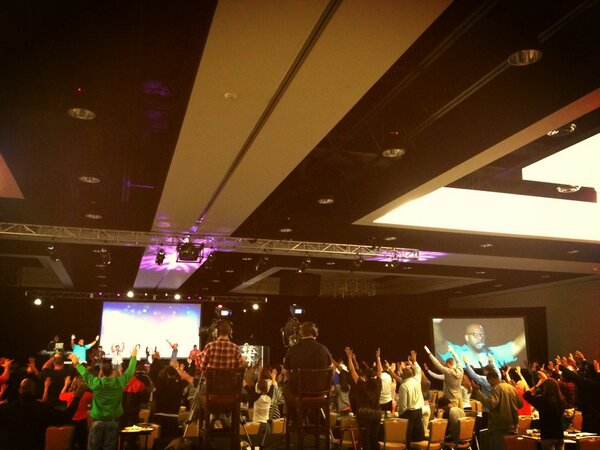 mikeed20's tweet photo. What better way to stat the day praising GOD !!! http://t.co/k2rgSw5VCp