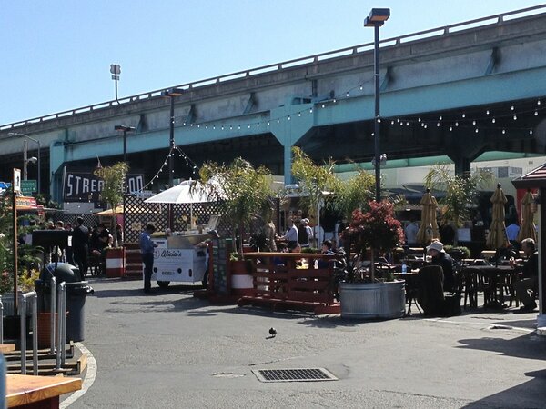 It's a beautiful day for lunch and a brew @SoMaStrEatFood Park!