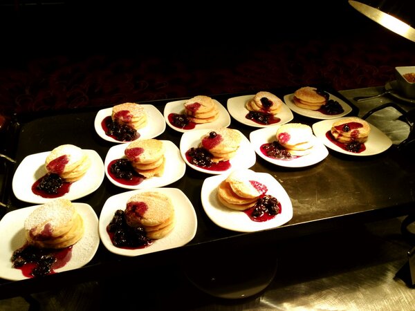 mpibcchapter's tweet image. Tasty aren't they? :) RT @shira_gordon: Yummy breakfast at @mpibcchapter #MPIBCEC13 #mpibcchapter!