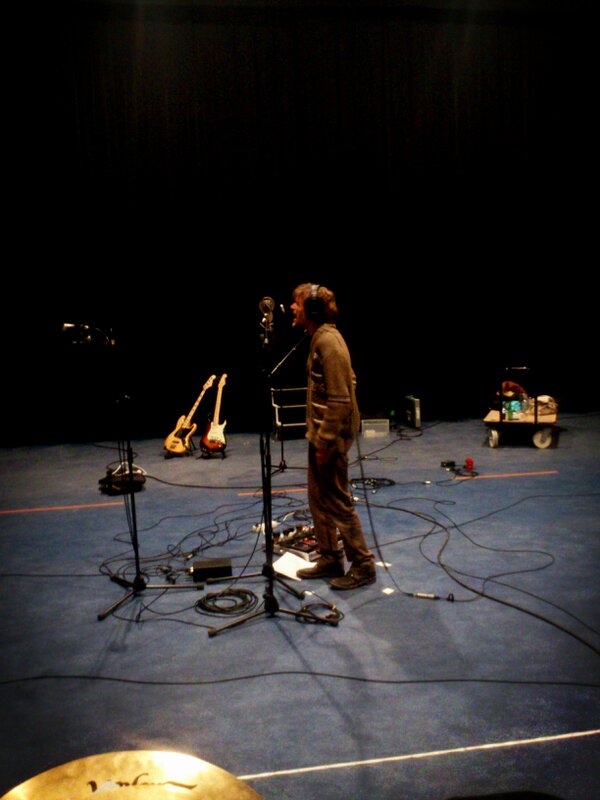 Buddy en pleine incantation...