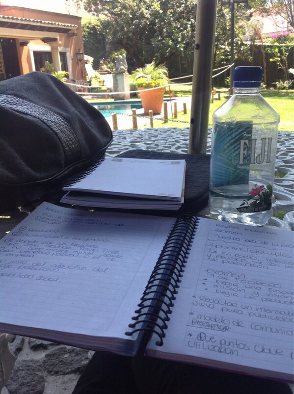 misskarenn's tweet image. @Uninter_Cuerna un día normal en #NaciónUninter