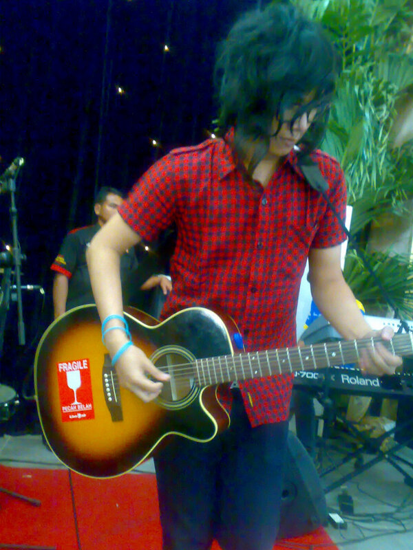 Neiny_Rachmi's tweet photo. kak @andibeage at Islamic Center Baturaja on August, 02 2009 :) #BEAGEPICT @BEAGEPICT http://t.co/HxzLuEzkEp