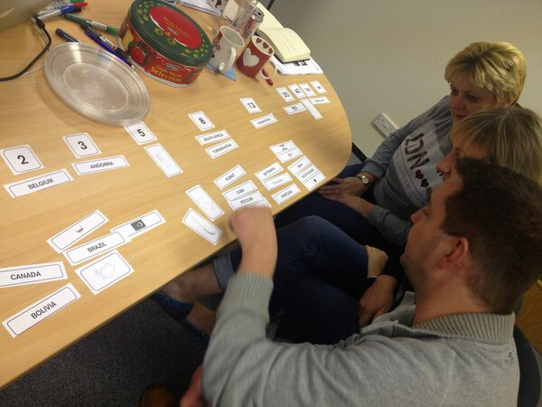 jose_casal's tweet image. Fun #AgileGame to experience story point estimation: &quot;How hard is to walk across these countries north to south?&quot;